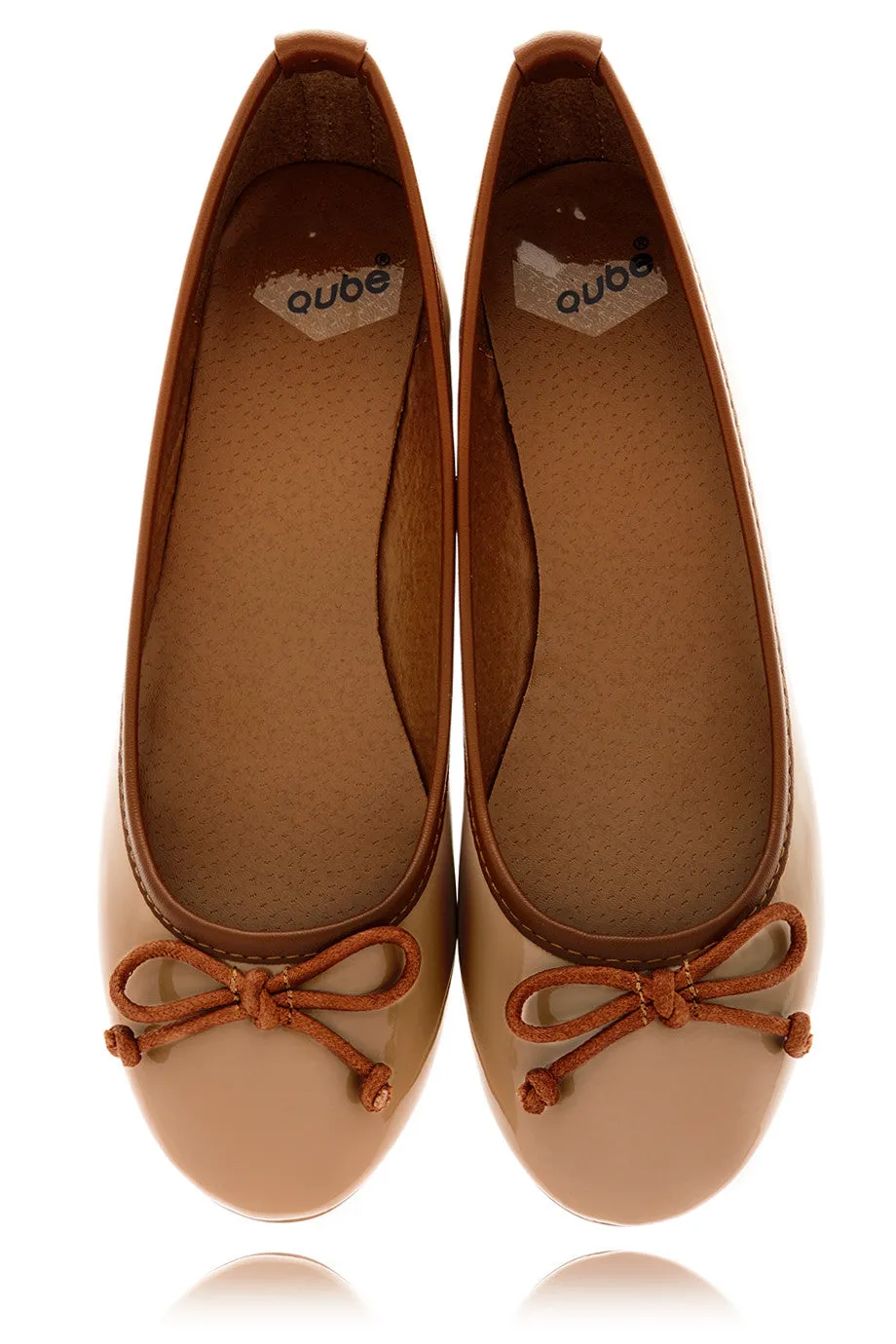 DEUX COULEUR Nude Patent Ballerinas