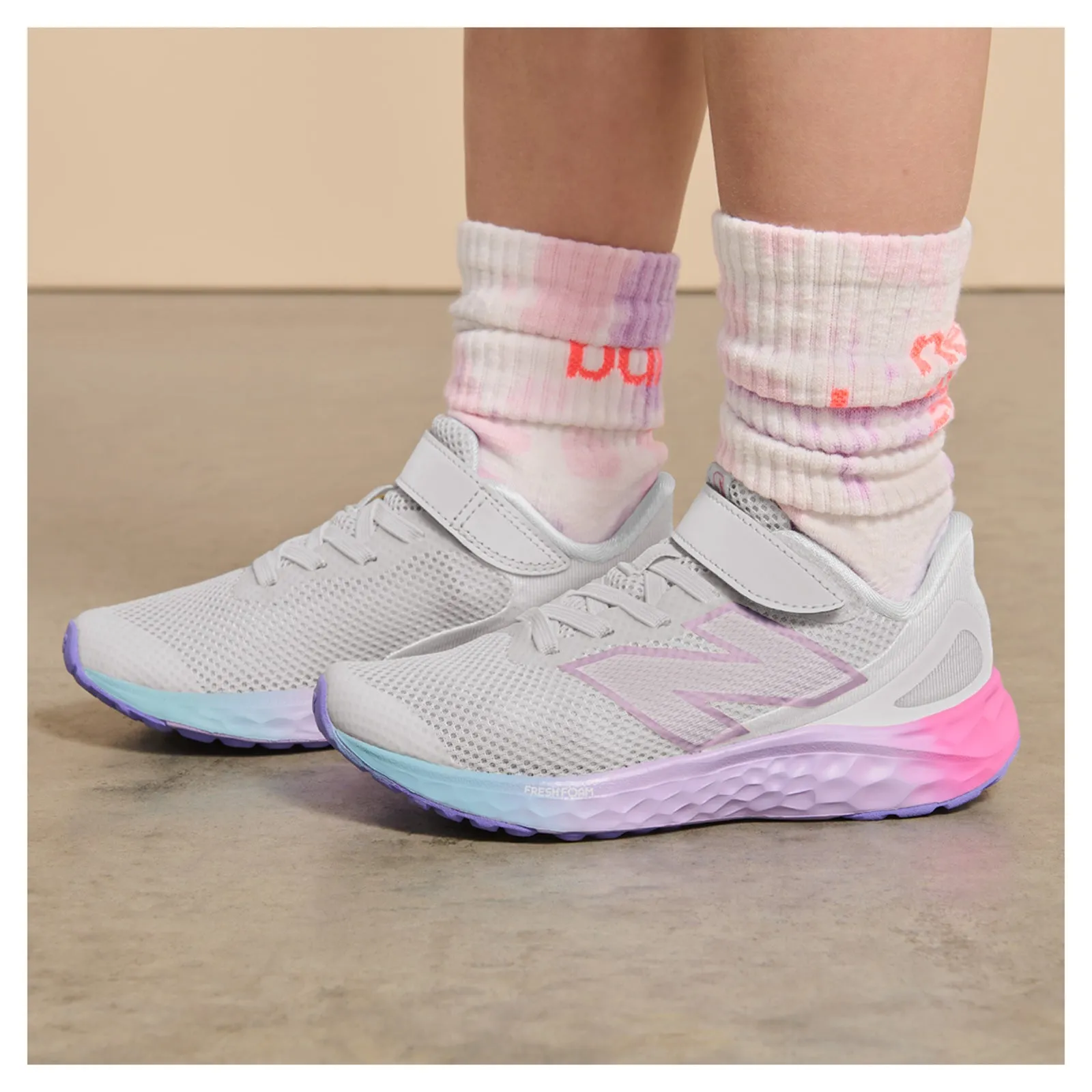 Girl's New Balance, Arishi Fresh Foam v4 Sneaker - Little Kid