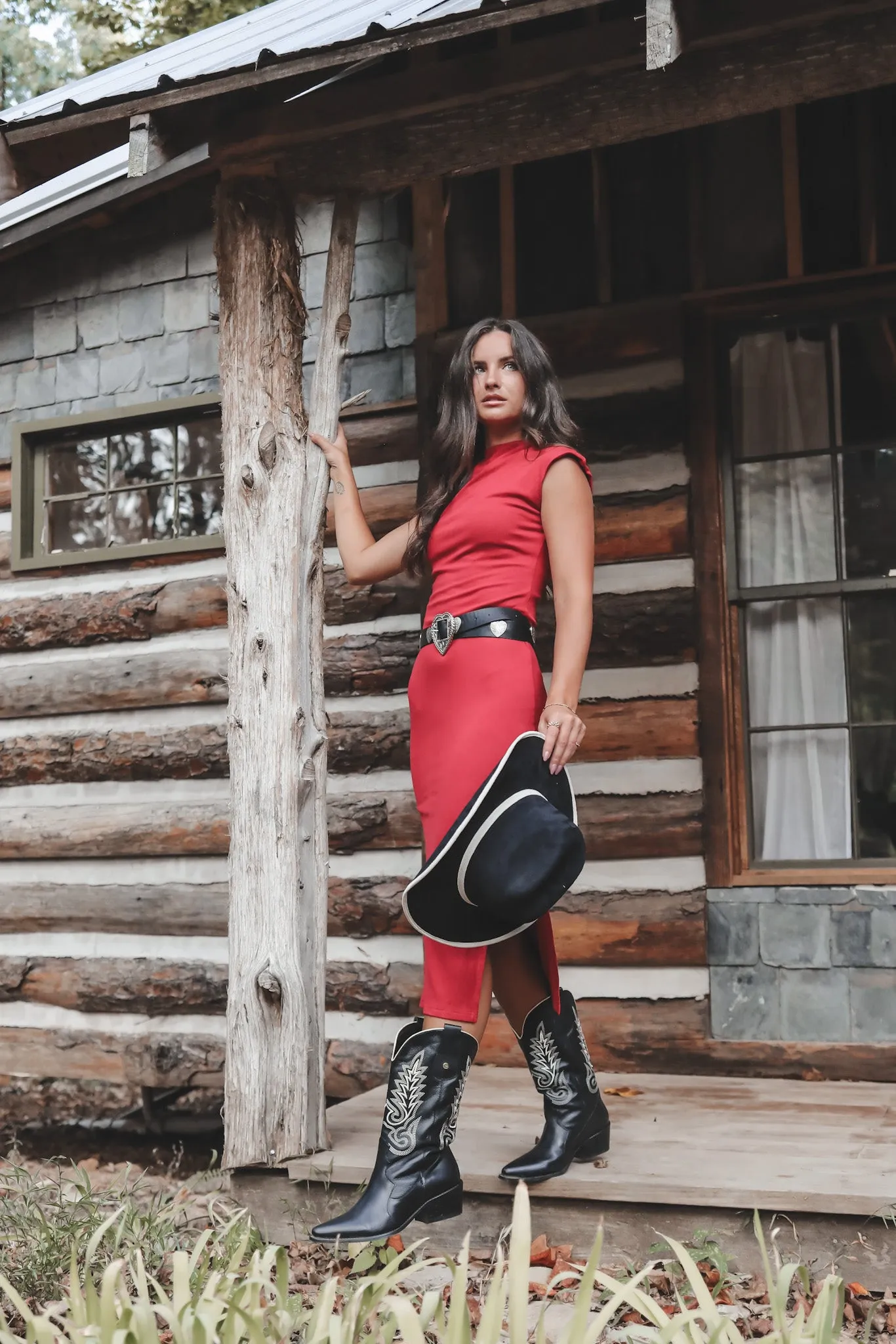 How Hot Sleeveless Red Midi Dress