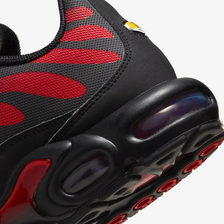 Nike Men's Air Max Plus Bred Reflective Shoes - Black / Red