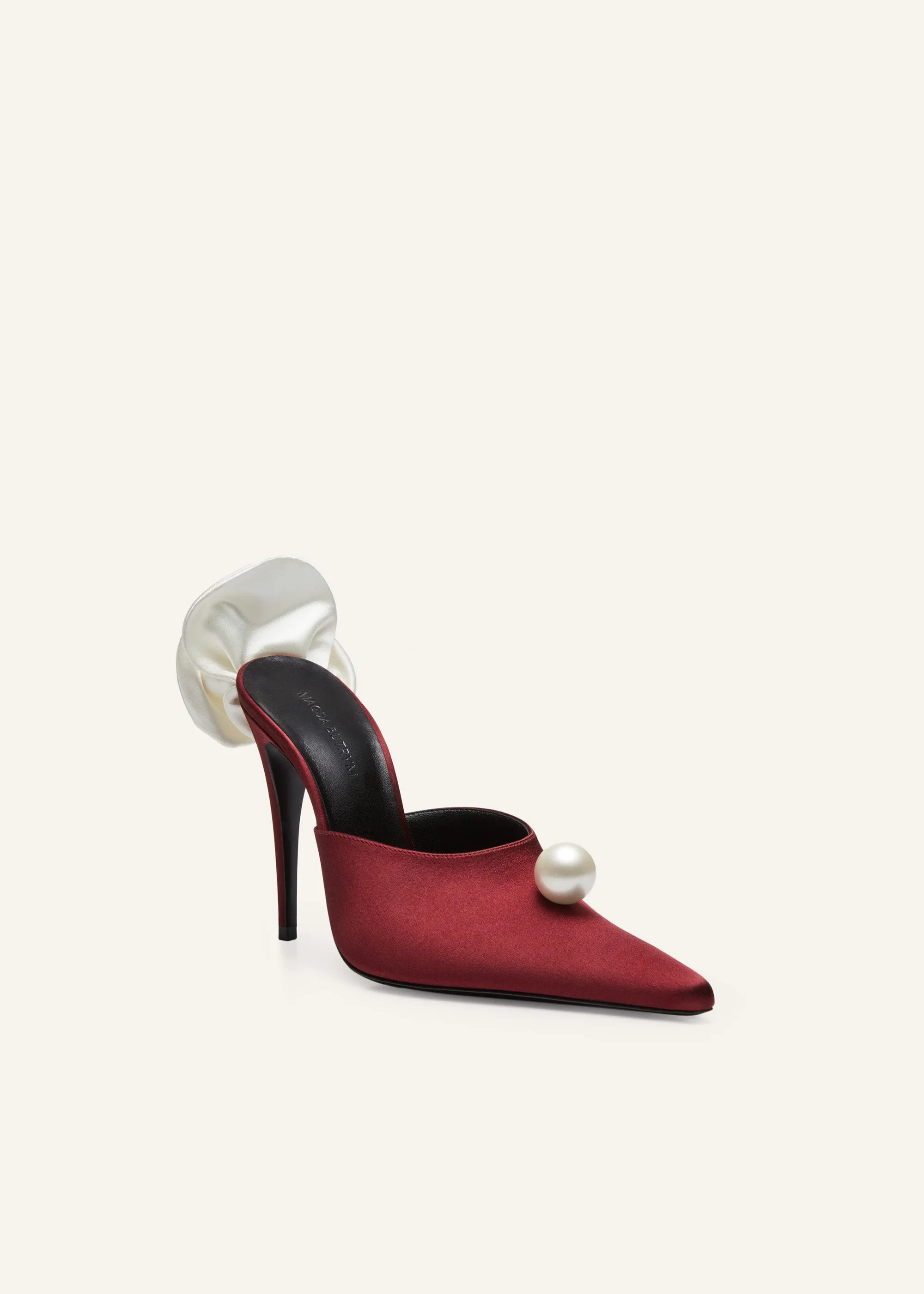 Pointed flower mules in burgundy satin