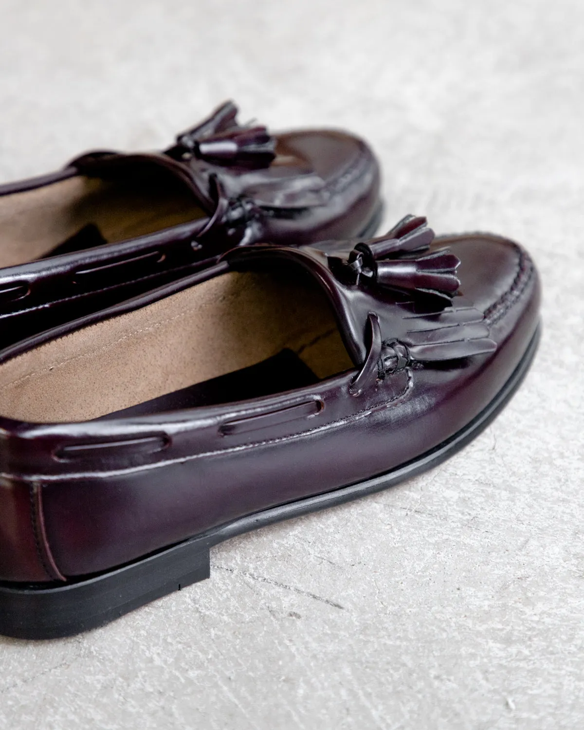 Spanish tassels loafers